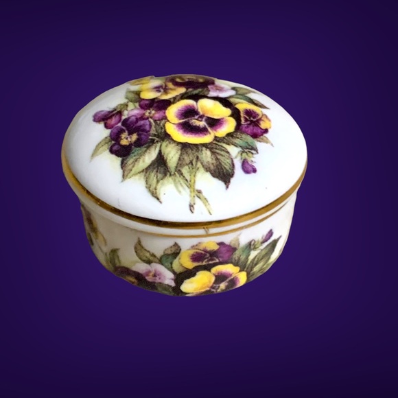 🚩 SOLD 🚩 Fine Bone China Gilded Ring Pill Box Wedding Gift - Picture 12 of 14